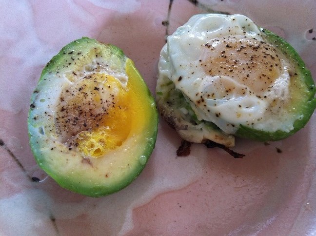 Egg in an Avocado Topped with Turkey Bacon | Cooking with a Wallflower