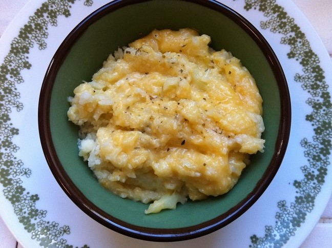 Cheesy Cauliflower Mash | Cooking with a Wallflower